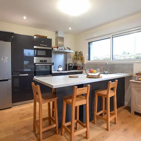 3 Bedroom Gorgeous In * Amfréville