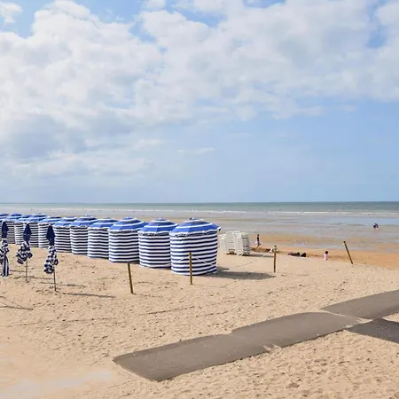 3 Bedroom In Prázdninový dům Amfréville