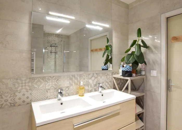 3 Bedroom In Amfreville (Calvados)