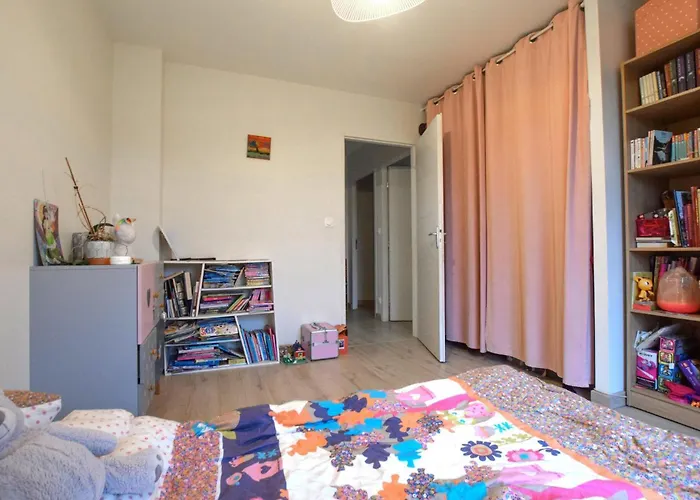 3 Bedroom In Дом отдыха Amfreville (Calvados)