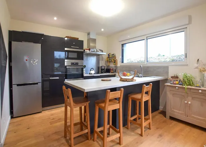 3 Bedroom In * Amfreville (Calvados)